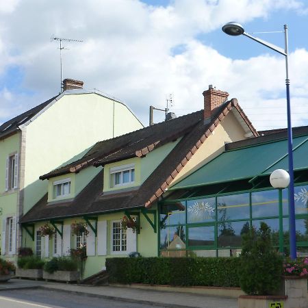 L'Auberge De L'Olive Dompierre-sur-Besbre Exteriér fotografie
