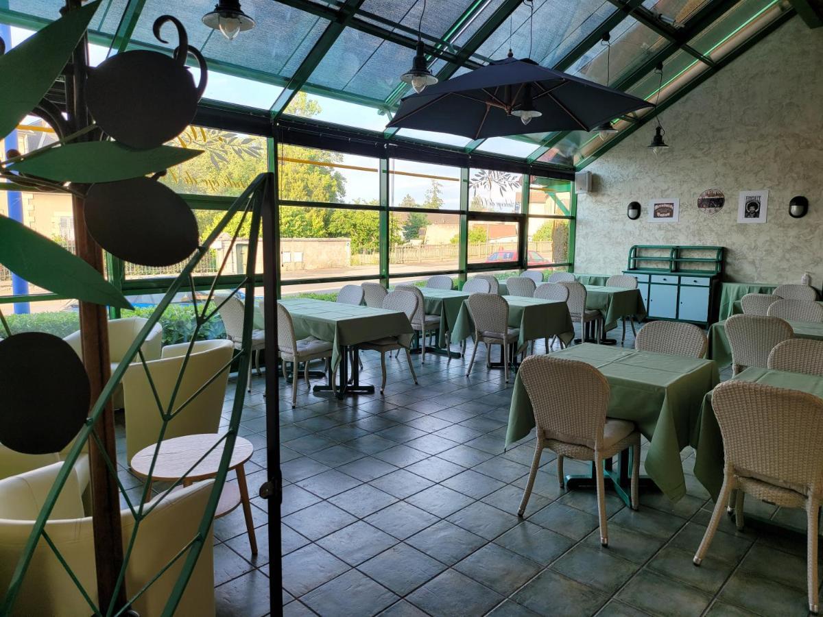 L'Auberge De L'Olive Dompierre-sur-Besbre Exteriér fotografie